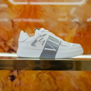 Giày Thể Thao Nam Sneakers Valentino (V3)