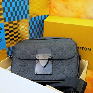 Túi Đeo Chéo Nam Louis Vuitton LV S-Lock Monogram (TC-21)