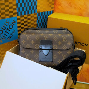 Túi Đeo Chéo Nam Louis Vuitton LV Monogram (TC-55)